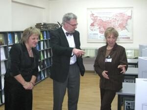 Генералният директор на ЕВРОСТАТ господин Валтер Радермахер посети Библиотеката на Националния статистически институт.