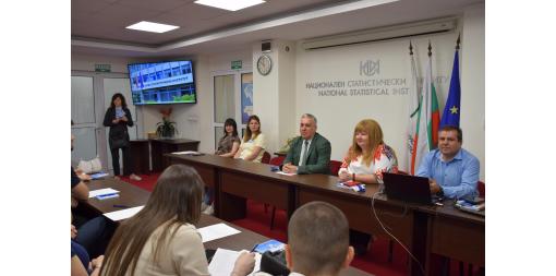 НСИ отново прие студенти от УНСС на летен стаж