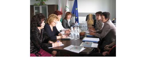 Russian experts on a consulting meeting to BNSI on retail trade statistics