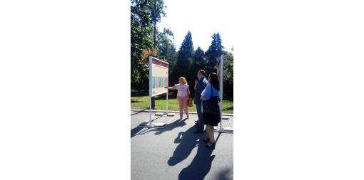 Директорът на Териториално статистическо бюро - Североизток Деян Славов и заместник-кметът на Община Варна Коста Базитов откриха изложбата по случай 140-ата годишнина от създаването на българската статистика